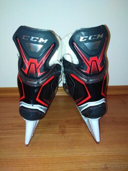Brusle hokejové pánské CCM - 4