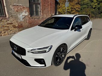 VOLVO V60 B5 R-DESIGN 184kW Auto 2021 - 4