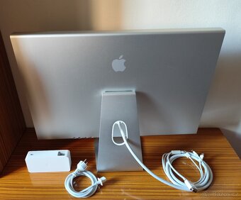 30" LCD MONITOR APPLE CINEMA (A1083) S ROZLIŠENÍM 2560X1600 - 4