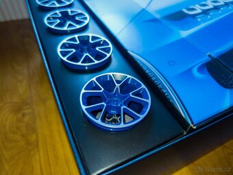 LEGO Technic Bugatti Chiron 42083 - 4