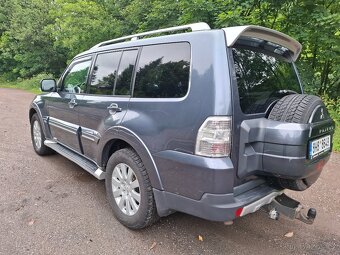 Mitsubishi Pajero 3.2 DiD , 7 míst - DPH - 4