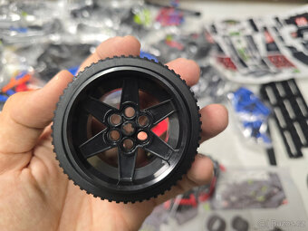 STAVEBNICE Technic 42156 PEUGEOT 9X8 24H Le Mans Hybrid (náh - 4