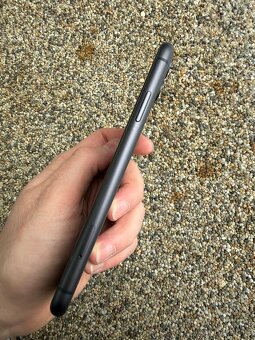 IPhone 11 128GB - 4