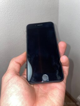 Iphone SE 2020 - 4