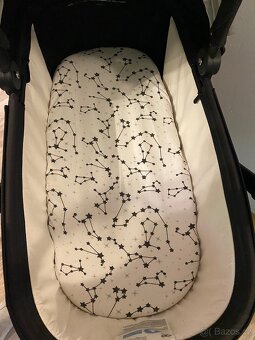 Kocarek Kinderkraft Nea + vajicko Kiddy Evoluna isize 2 - 4