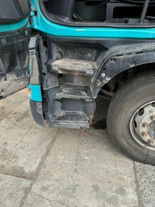 Renault T 345kw rv:2015/2 havarovane. Motor start - 4