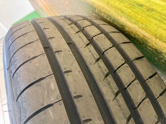 Prodám pneu Goodyear Eagle 215/45 R18 - 4