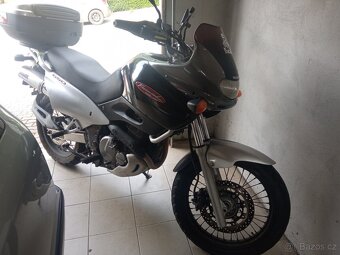 Suzuki xf 650 Freewind - 4