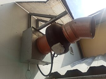 Gastro nerezová digestoř + motor - 4