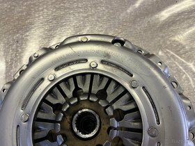 KOMPLETNÍ SPOJKOVÁ SADA VALEO C0704075, 2.0D BMW E90,91,X3.. - 4
