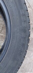 Nokian 235/55/18 - 4