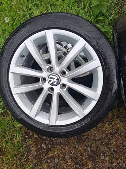 Alu kola 5x112 originál VW 235/45 R17 - 4