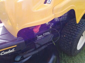 CUB CADET LR2 NR76 HYDRO - 4
