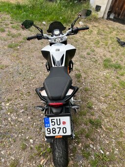 KTM duke 390 - pekny stav Nova Stk - 4