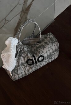 Alo yoga taska - 4