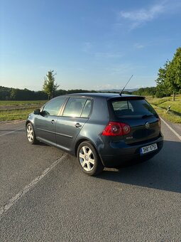 VW Golf V 1.6 MPI Comfortline - 4