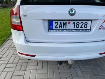 Škoda Octavia II Combi 1.6 TDI, r.v. 2011, Facelift - 4