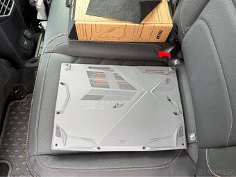 MSI Thin A15 RTX 4050 - 4