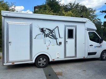 RENAULT s nástavbou pro MOTOKROS, obytné. - 4