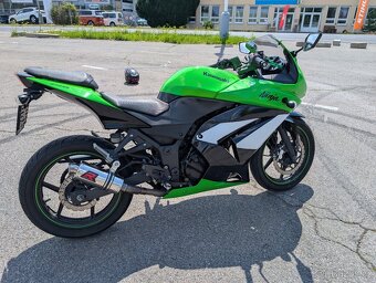 KAWASAKI Ninja 250R - 4