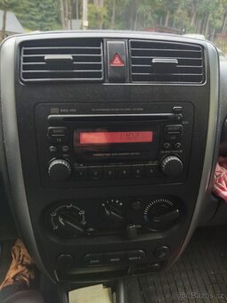 Prodám Suzuki Jimny 258000 kč - 4