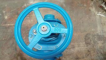 Vodovodní šoupě, kohout, uzávěr - 4