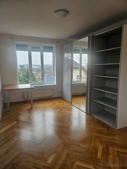 4+KK, 112m2, ve vile v Malešicích - 4