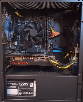 Herní PC s Ryzen 4500, RX 6600 XT a 23" 1080p monitorem - 4