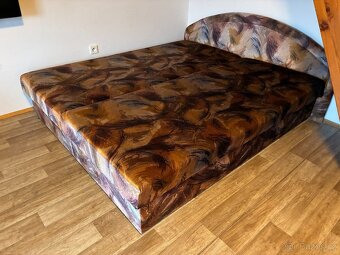 Dvoulůžková postel - 4