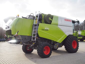 CLAAS Tucano 570 + V770 - 4