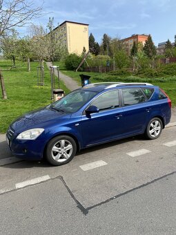 KIA Ceed - 4