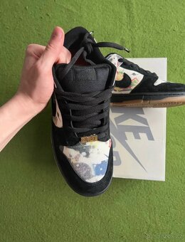 Nike SB Dunk Low Supreme Rammellzee - 4