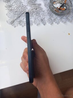 iPhone 11 - 4