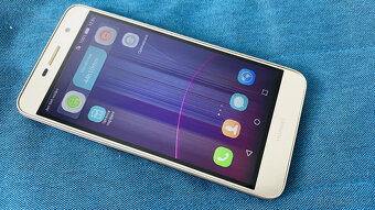 Duální mobilní telefon Huawei Y6 PRO Dual Sim zlatý - 4