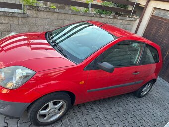 Ford Fiesta 1.3 - 4