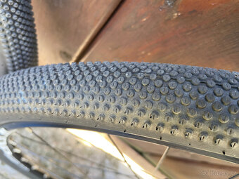 Zapletená kola 27,5" Remerx-Novatec-Schwalbe, RU - 4