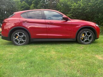 Alfa Romeo Stelvio - 4