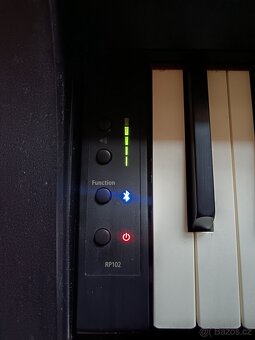 Elektrické piano Roland rp 102 - 4