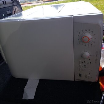Electrolux zánovní 1300 otáček - 4
