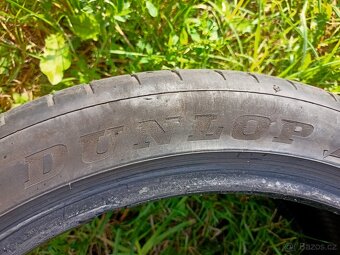 DUNLOP 245/40 18 - 4