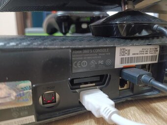 Xbox 360S 250Gb + 8her a Kinect - 4