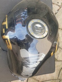 Náhradní díly Honda VTR 1000F - 4