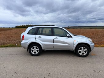 TOYOTA Rav4 2.0 D4D 4x4 - 4