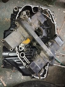 Prodám na Yamaha XS 400 DOHC 12E blok motoru - 4