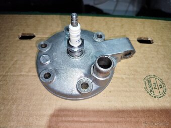 Hlava Suzuki RM 250, 1999 - 4