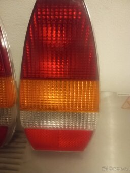 Škoda 105 120 130 zadní světla - 4