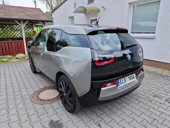 BMW I3, REX, 125kW, r.v.2017, koupeno a servisováno v ČR - 4