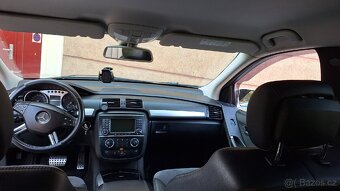 Mercedes-bens R320 2009 roku - 4