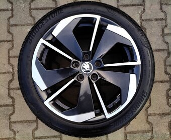 Alu kola originál Škoda Octavia IV 5x112 R18 Comet - 4
