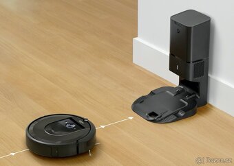 Robotický vysavač iRobot Roomba i7+ s vyprazdňovací stanicí - 4